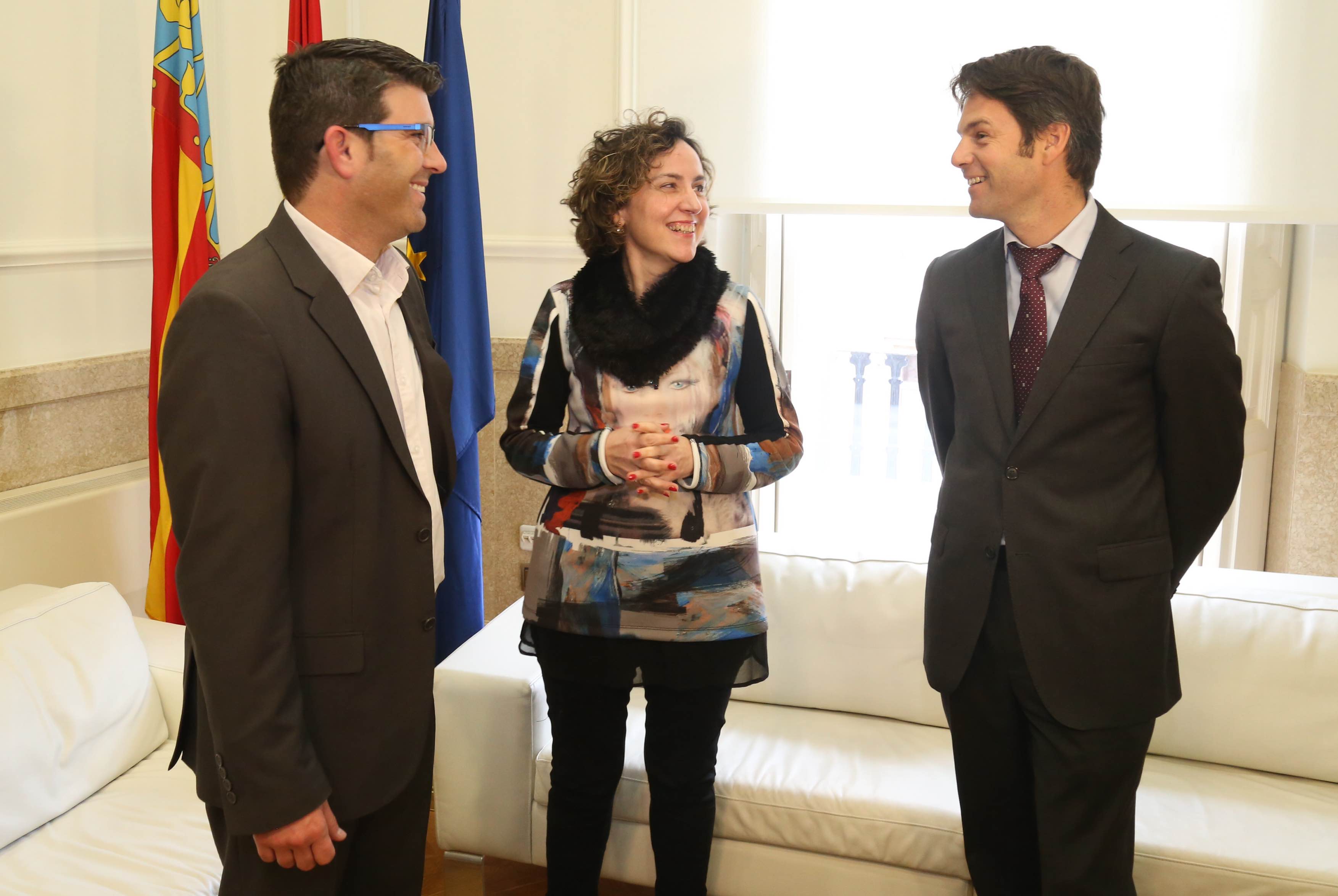 15-1-16 Jorge Rodriguez con Julia Company3