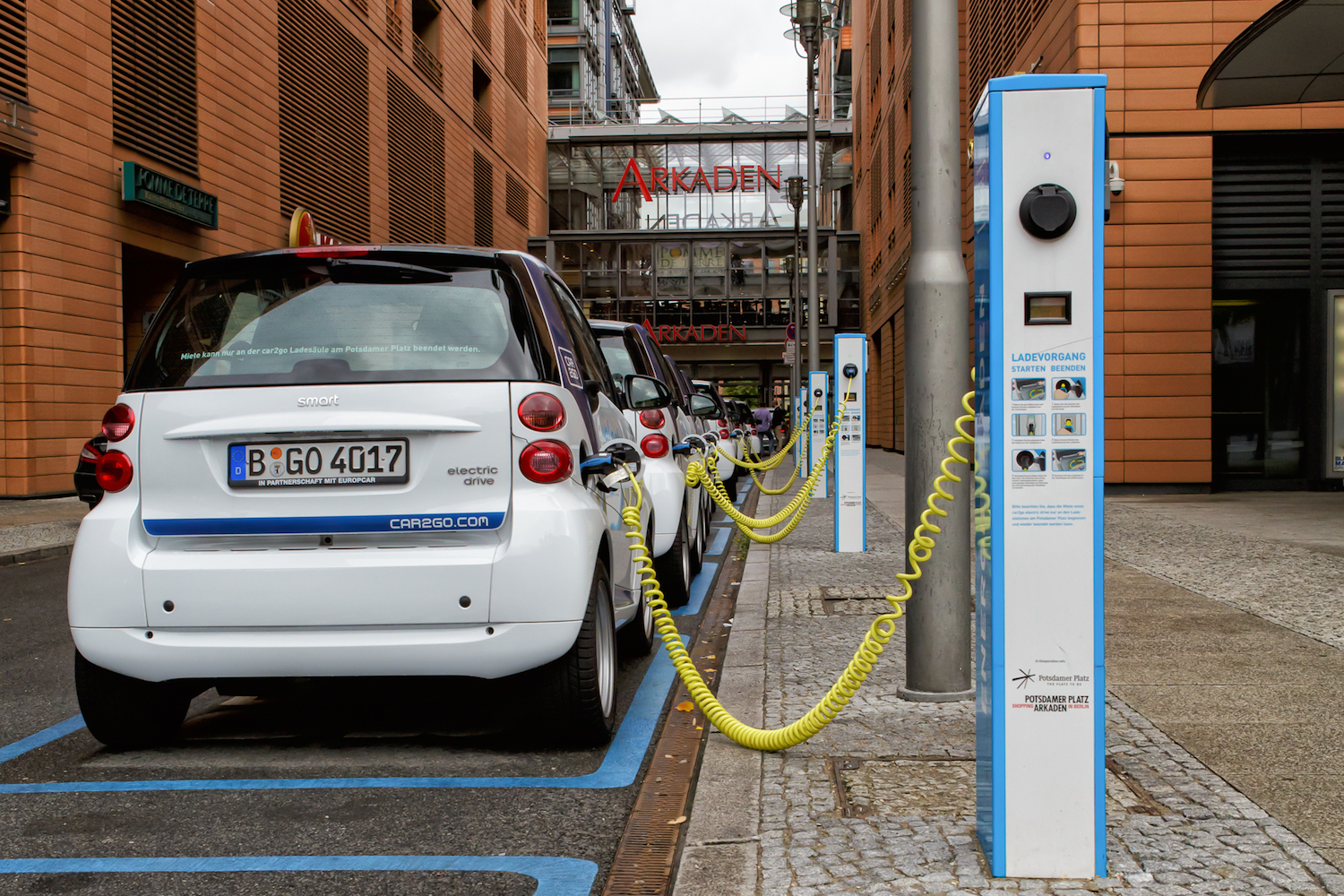 Berlin - Potsdamer Platz - E-Mobility-Charging