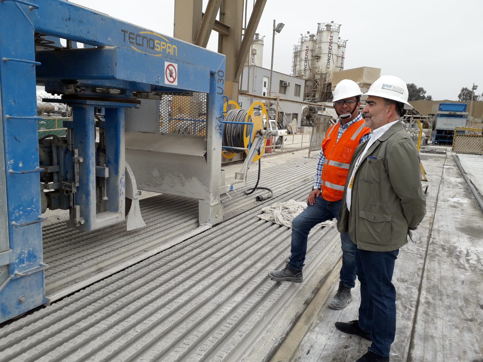 MAQUINARIA VALENCIANA CEMENTERA PERU